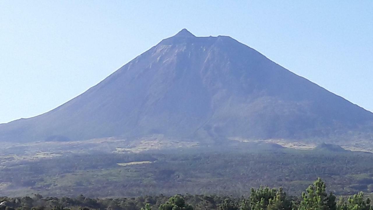 Azores Hibiscus House - Mountain And Sea เซารอกดูปิโก ภายนอก รูปภาพ